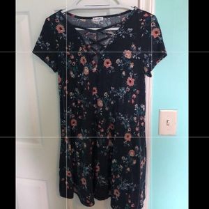Juniors, casual, floral dress.